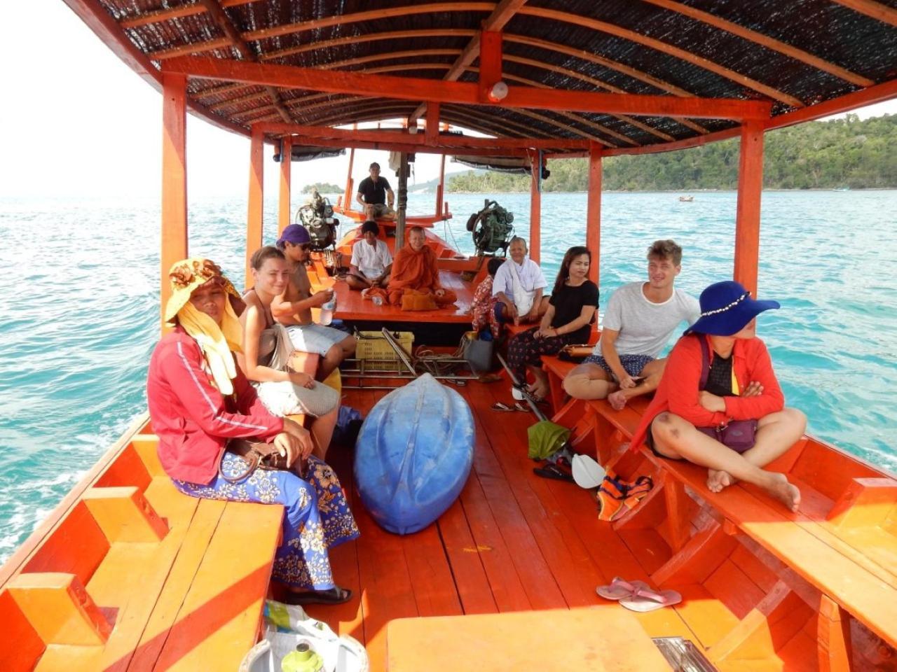 Sandbank Restaurant & Camping Koh Rong Kaoh Touch Exterior photo
