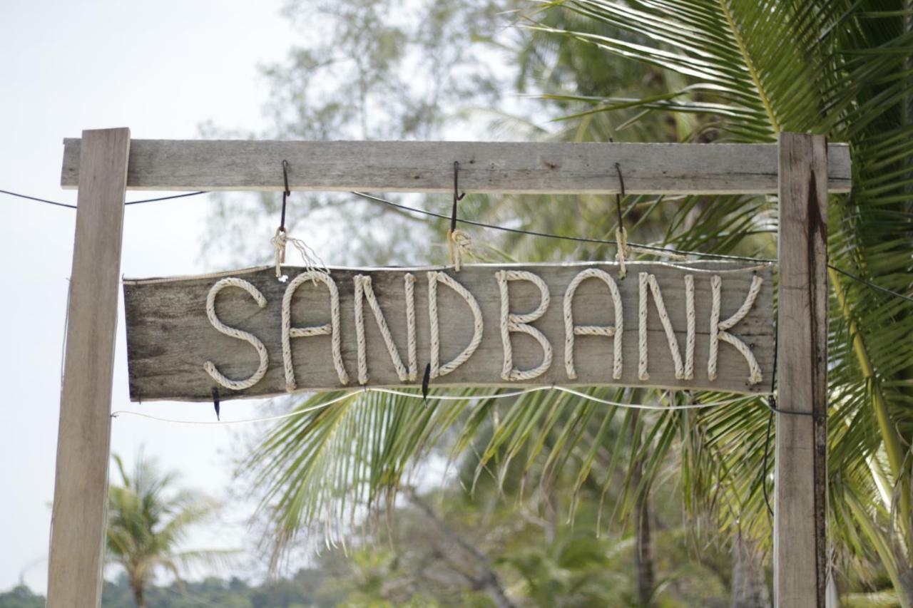Sandbank Restaurant & Camping Koh Rong Kaoh Touch Exterior photo